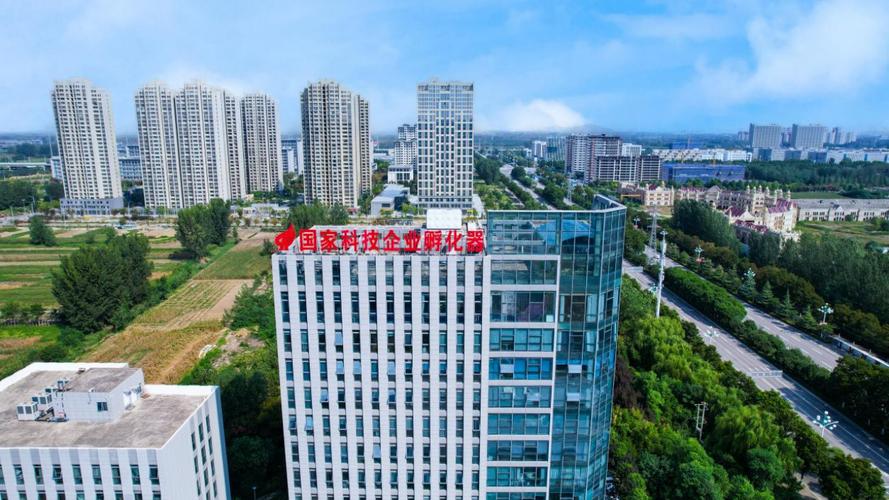 长三角主流网络媒体走进安徽宿州,感受"云都"产业之劲